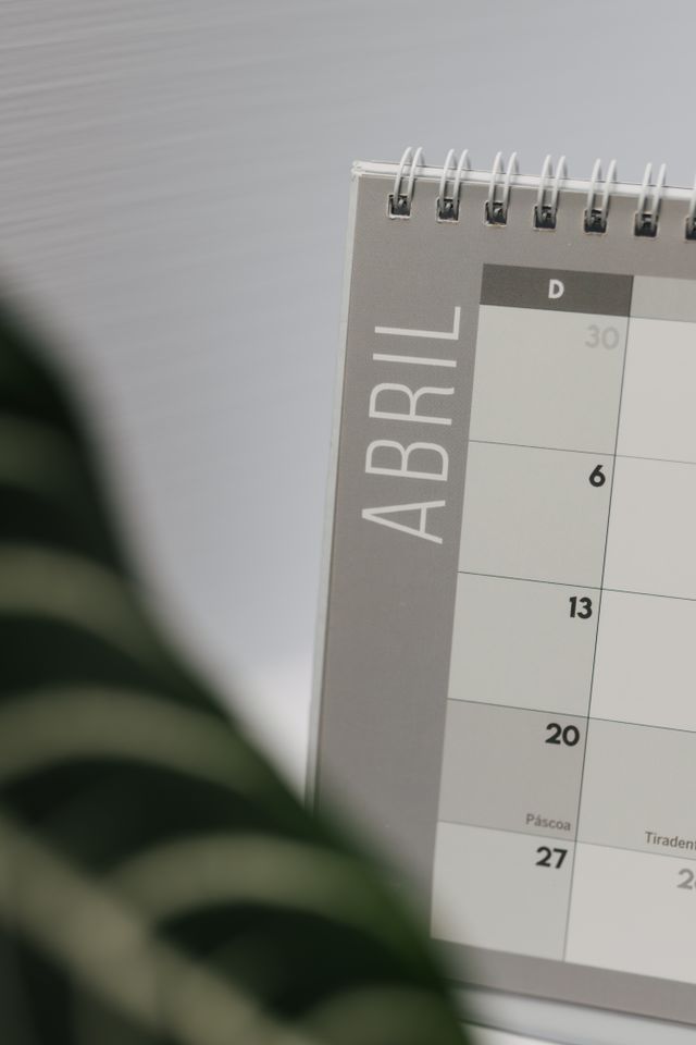 Calendari de contacte anual per a clients d'assessoria